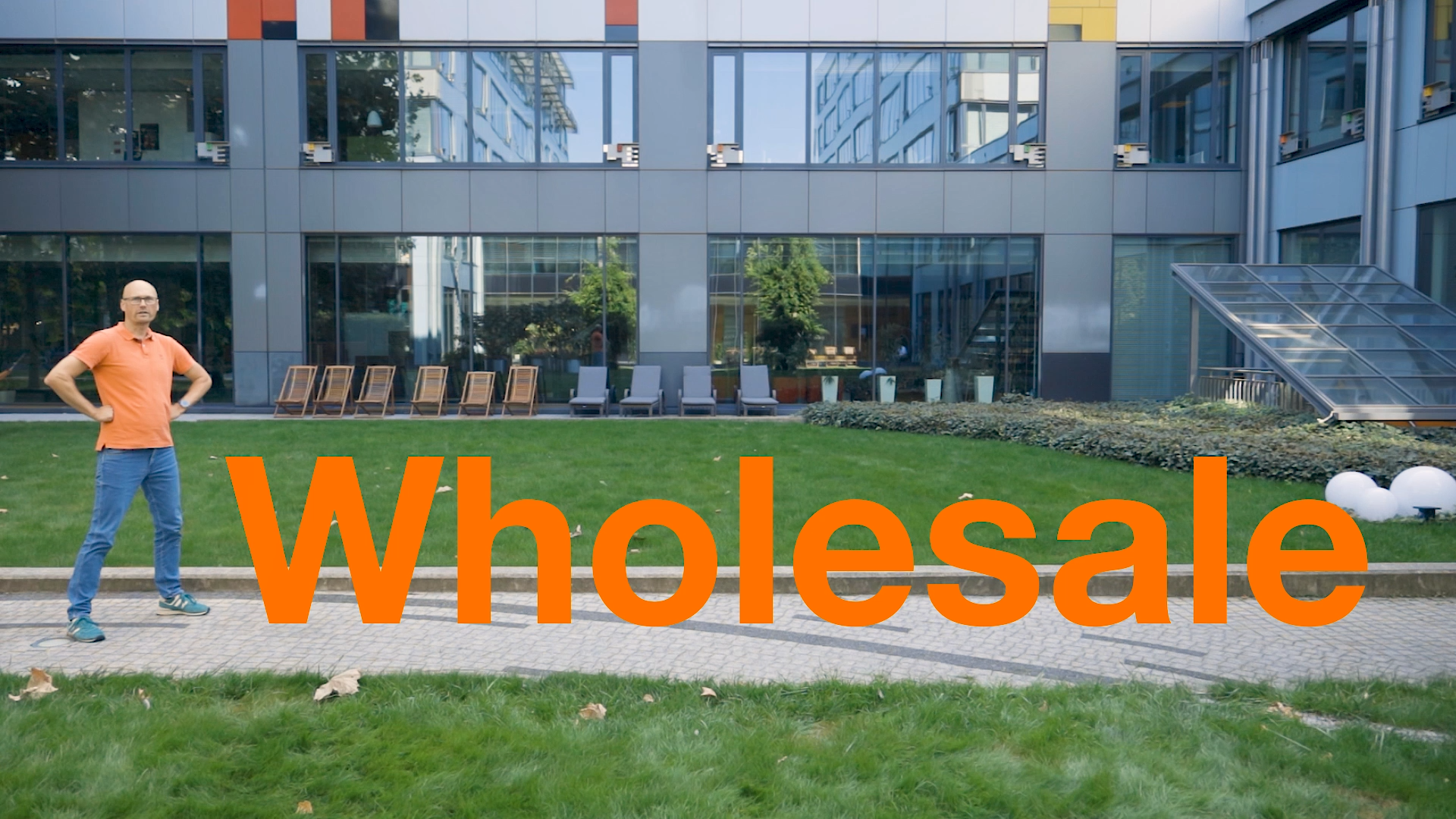 Hurt Orange przemalował się na Orange Wholesale 