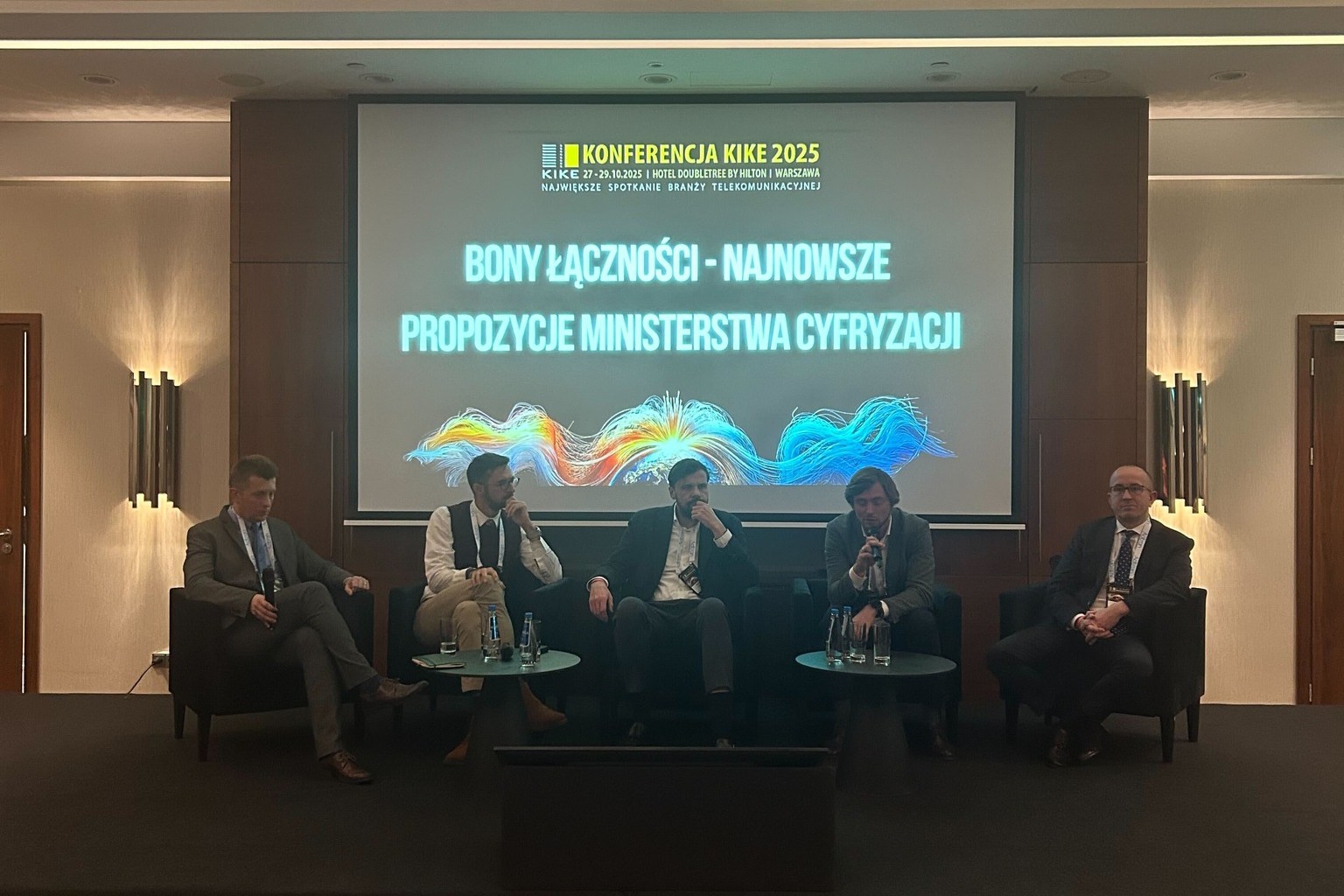 Ministerstwo Cyfryzacji: czas dać szansę samorządom na budowę sieci