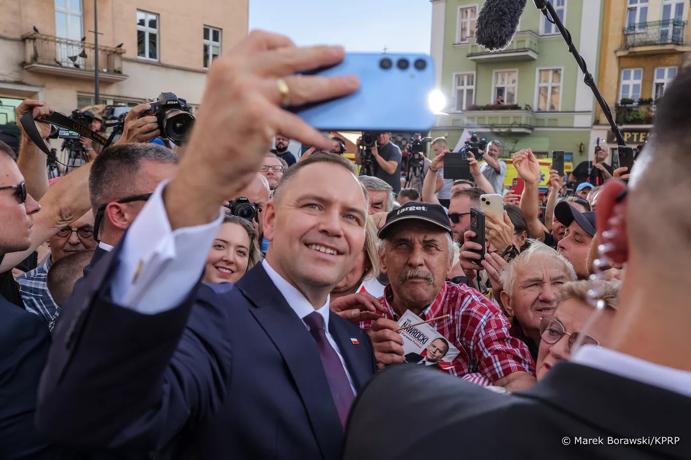 Prezydent zawetował ustawę wdrażającą unijny Akt o usługach cyfrowych. Resort cyfryzacji zawiedziony
