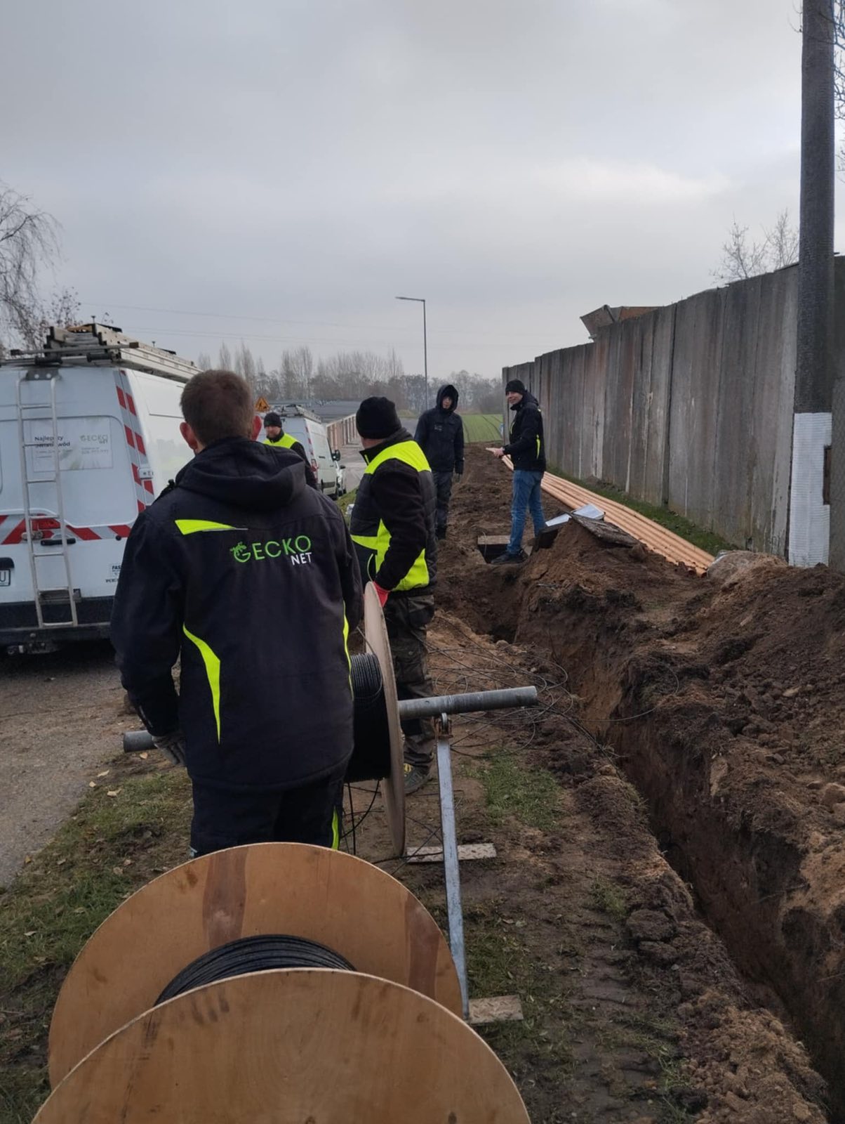 W ostatnim kwartale 2025 r. Geckonet dotarł ze światłowodem do 270 punktów adresowych