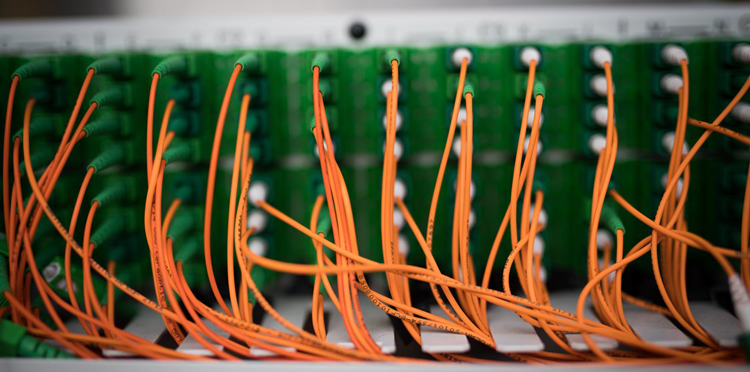 Orange nie przekonał UKE, że Fiberhost zawyża ceny w hurcie