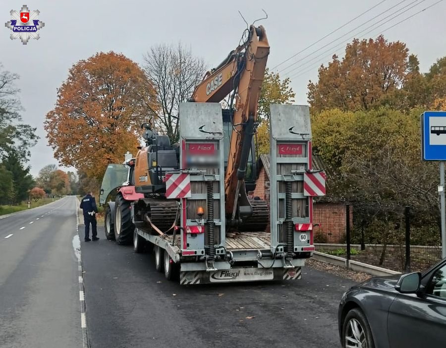 Jechał ciągnikiem z koparką na lawecie  i na trasie ok. 10 km zrywał światłowody